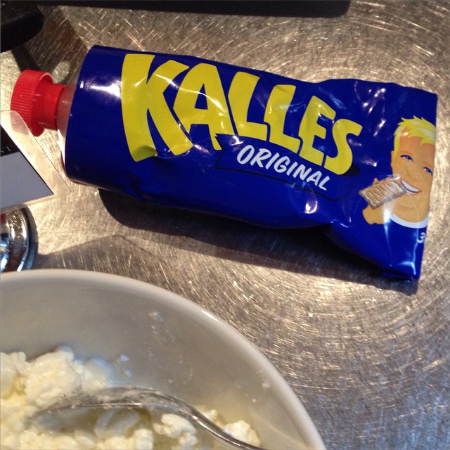 Mandatory #Kalles breakfast. #Ultrabowl finals next. #Sibbarb #skatemalmo #bryggeriet #joergenkock