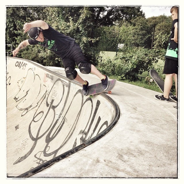 Ander Tellen feeble grind at the Berg today. #anders, #bailgun, #koloss, #bergfidel