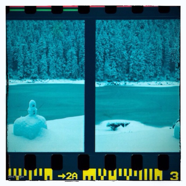 Happy Holidays! #OlympusPenFT #halfframe #snowman