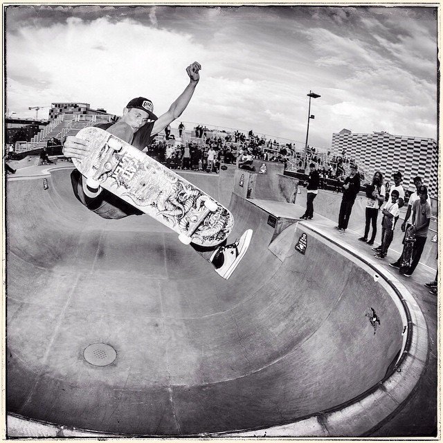 #flashbackfriday Nick Peterson one foot tailgrab at the 2014 Malmö Ultra Bowl #skatemalmo #ultrabowl #stapelbaddsparken #Bailgun