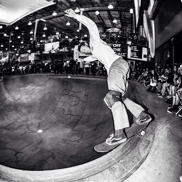 #flashbackfriday - Josh Borden rips the Combi, Monty Grind through the corner, 2014 #VansPoolParty #Combipool #Bailgun
