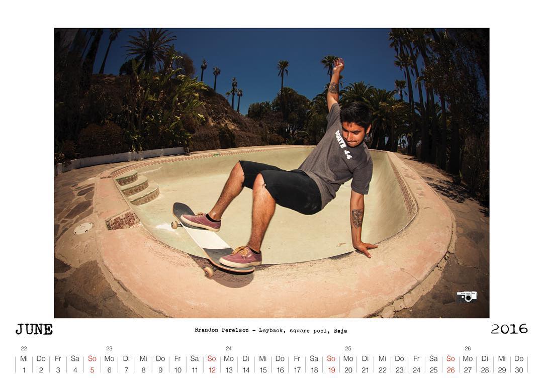 Time to get your Bailgun calendar 2016. Brandon Perelson, layback somewhere in paradise. Info at www.bailgun.com @brain_done #Bailgun #calendar #skateboarding #pool #bowl