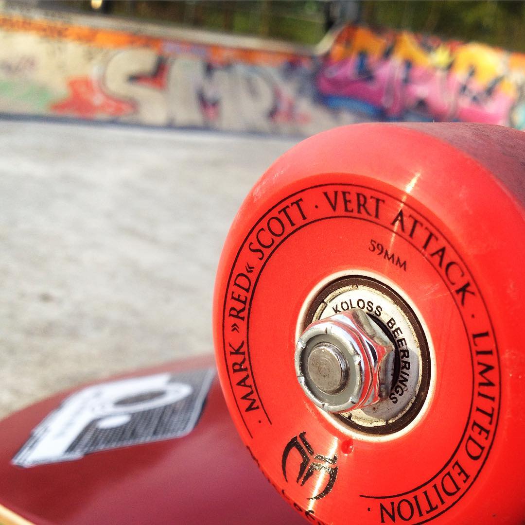 Need for speed. Koloss BEERings and Muckefuck wheels do the job! Cheers!
#Bailgun #Koloss #beerings #bearings #muckefuck #bokeh