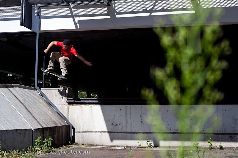 #throwbackthursday Filip Labovich ollie to fakie into the bank, from his interview in Bailgun Mag a few years back. #ollie #skateboarding #dirtythirtygang #bailgun #gerdrieger.com @filiplabo